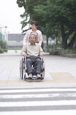 インプラント歯科で生活を充実させる